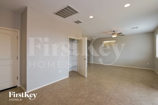Building Photo - 220 Imperial Ct
