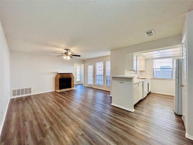 Foto del edificio - 9315 Kempler Dr