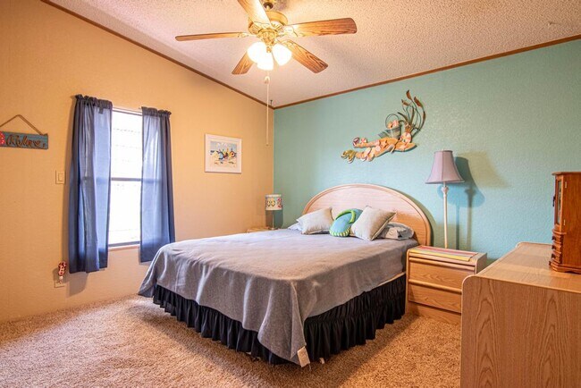 Foto del edificio - 3146 Longview Dr