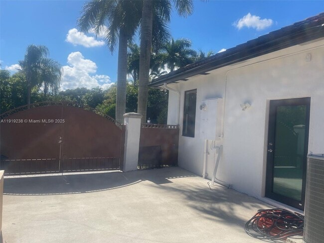 Foto del edificio - 8775 SW 164th St