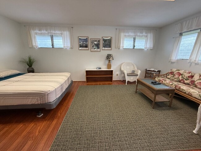 Building Photo - Maunawili furnished studio ADU available now!