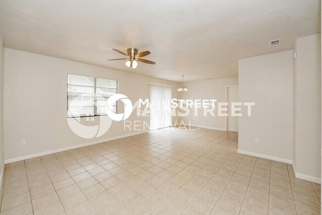 Foto del edificio - 4905 Volusia Ave