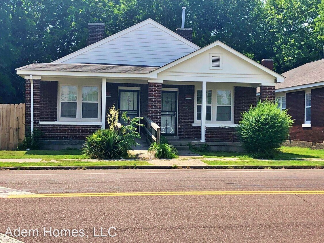 Primary Photo - 2 br, 1 bath House - 651 Walnut St