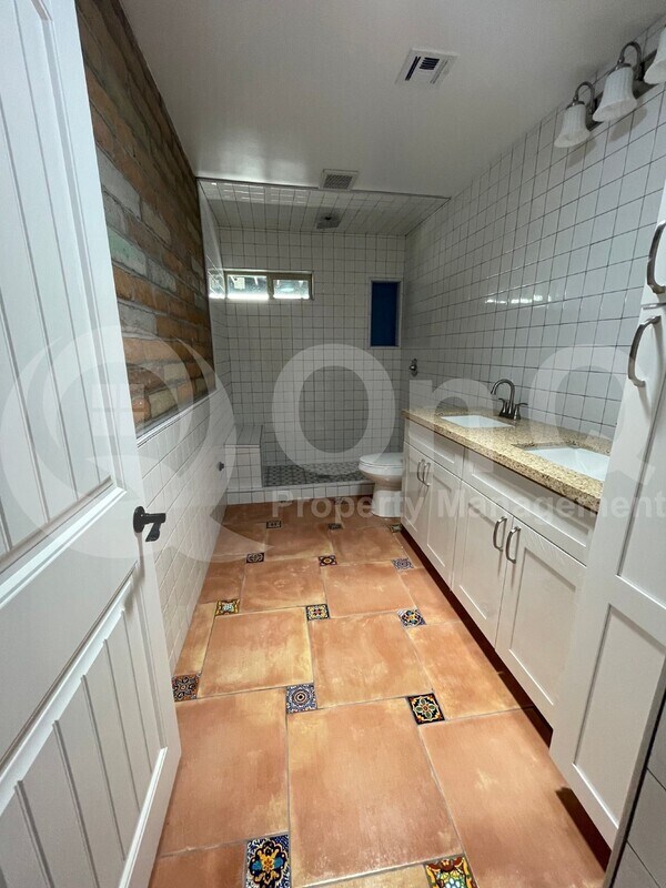 Foto del edificio - 920 S Kroeger Ln