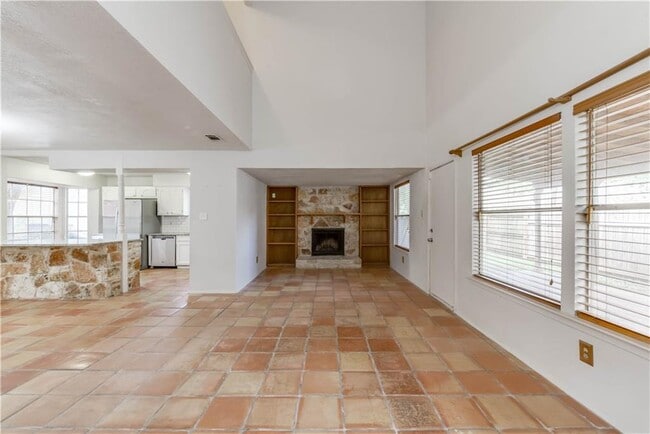 Foto del edificio - 4200 Everest Ln