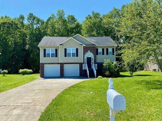 Primary Photo - 230 Summit Drive