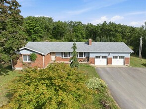 Building Photo - 44 Suncook Valley Rd