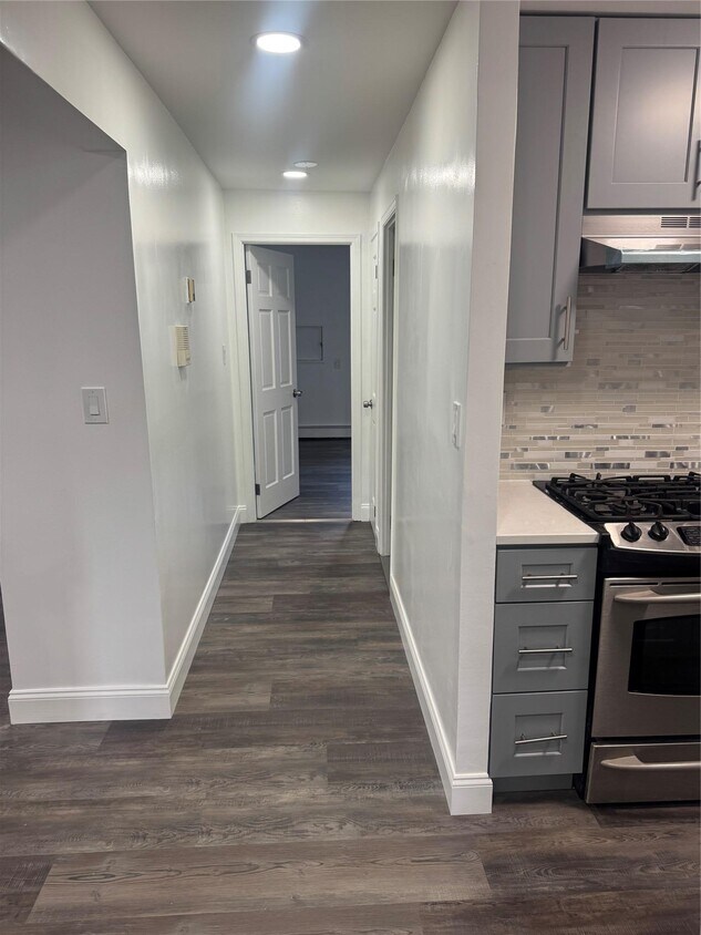 Foto principal - 543 Logan Ave