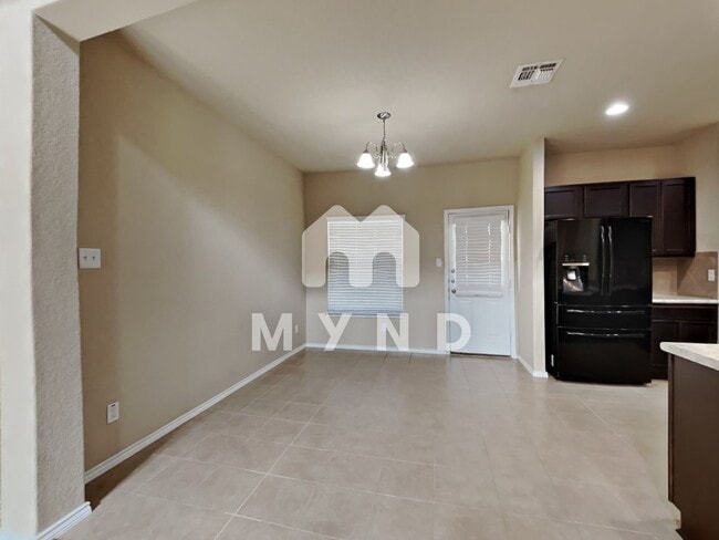 Building Photo - 4606 Todds Farm