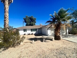 Building Photo - 6565 Mojave Ave