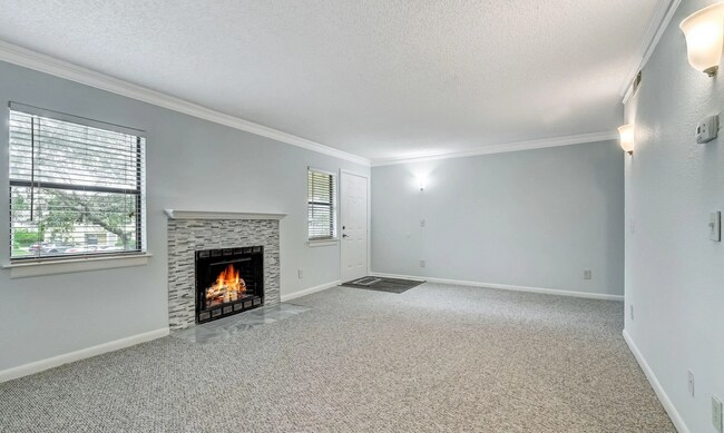 Main Living area - 100 Fairway Park Blvd