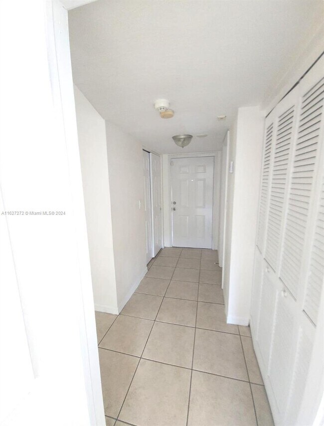 Building Photo - 7701 SW 88th St