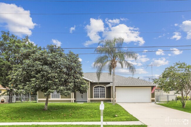 Building Photo - 3598 N Biscayne Dr