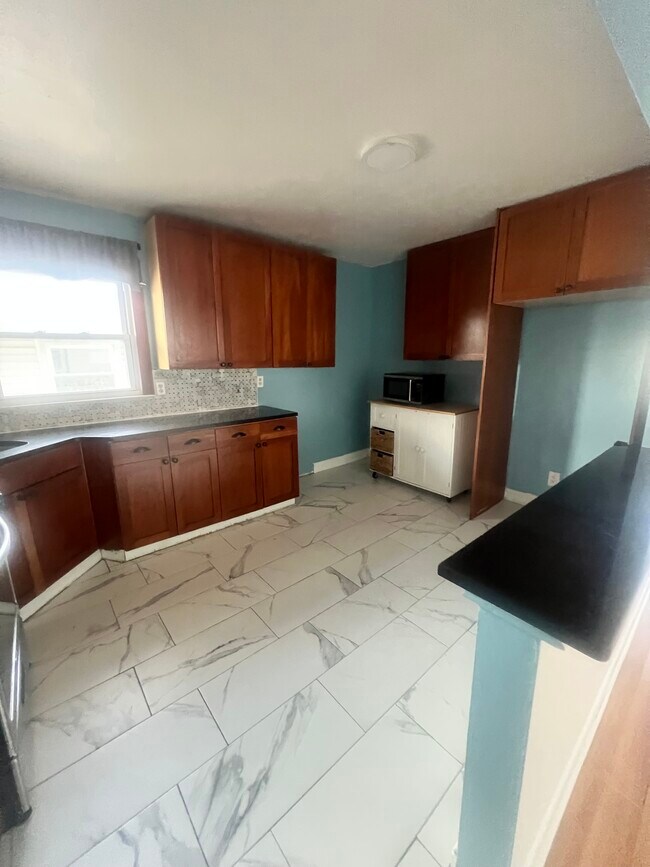 Foto del edificio - 8431 Columbia Ave