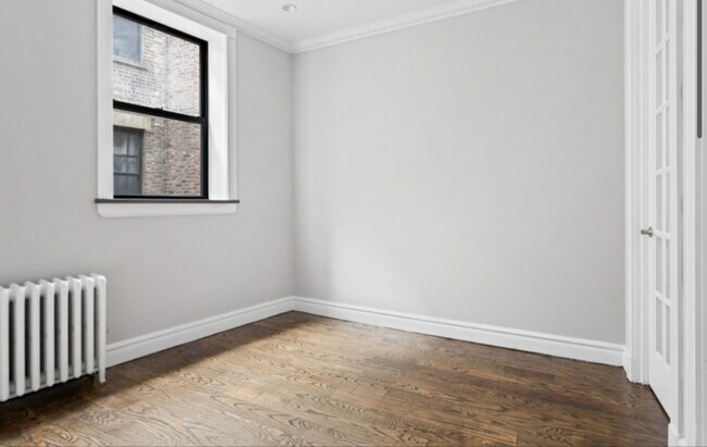 Building Photo - 314 E 35th St