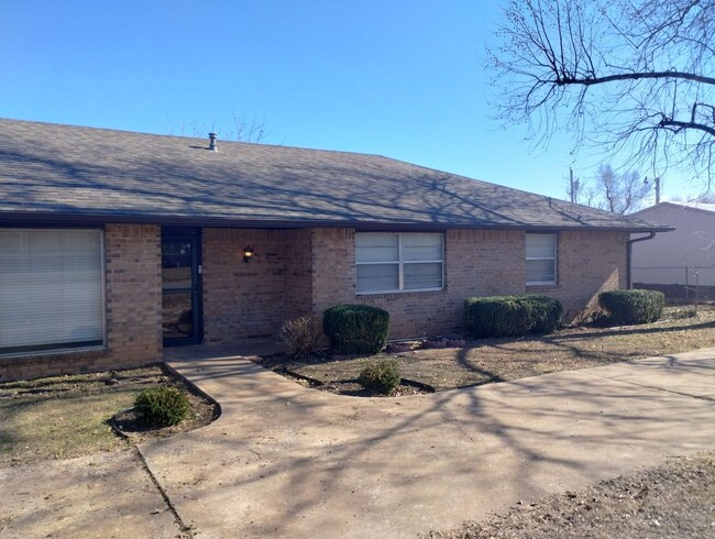 Building Photo - Home in Robinson's Landing!