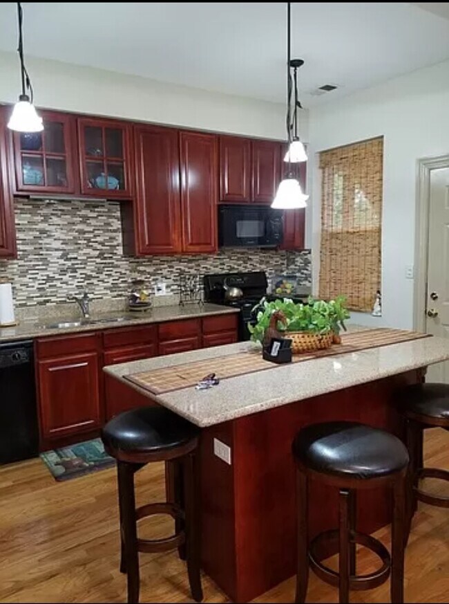 Foto del edificio - 5622 S Prairie Ave