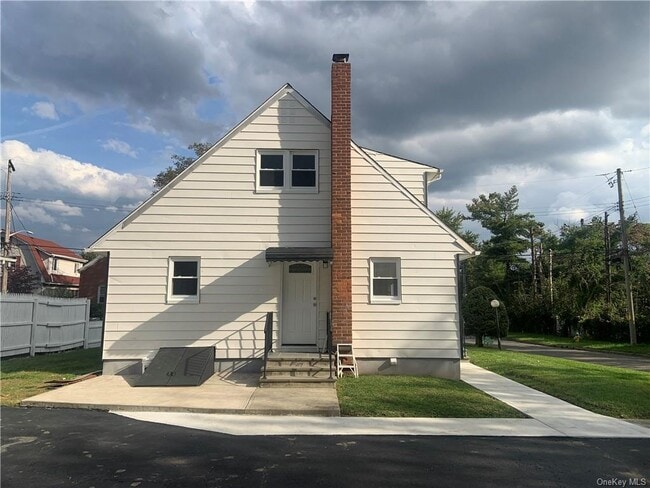 Building Photo - 110 McLean Ave