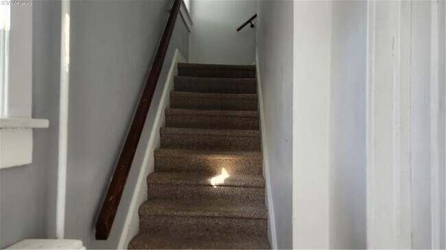 Building Photo - 80 Verplanck Ave