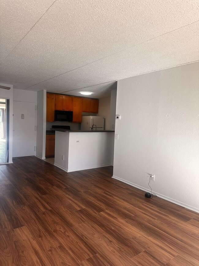 Photo - Charming 1 Bedroom 1 Bathroom Condo In Much Sought After EOS-21