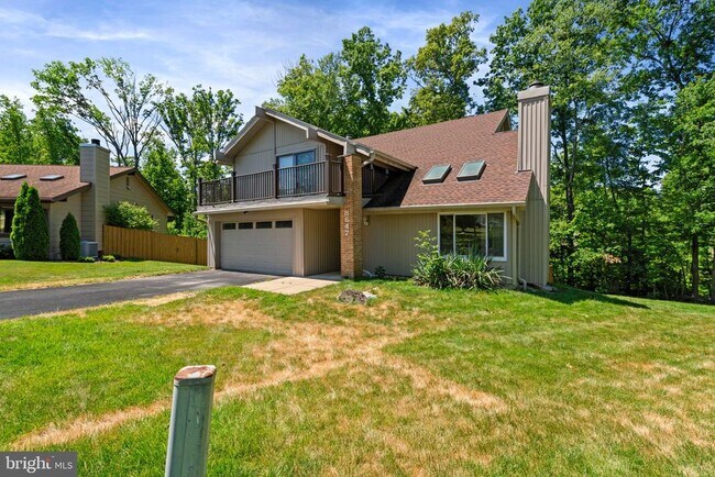 Building Photo - 8647 Reseca Ln