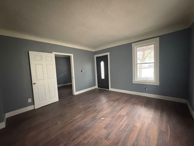 Building Photo - 2117 Halstead Ave