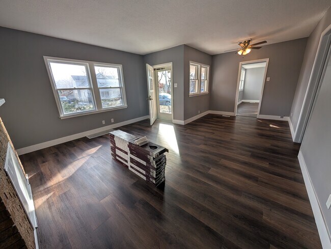 Foto del edificio - 621 SW Oakley Ave