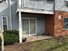 Building Photo - 751 Summer Ave