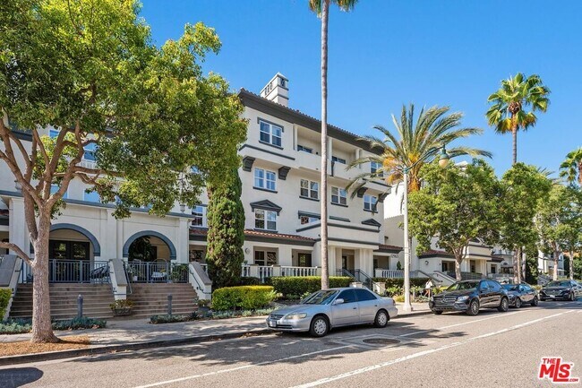 Foto del edificio - 12963 W Runway Rd