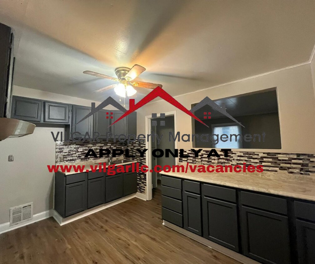 Primary Photo - 3 spacious bedrooms, 1 bath home in Gary, IN