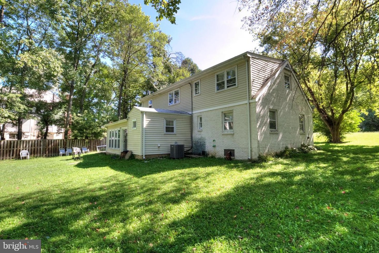 Foto principal - 4008 Guinea Rd