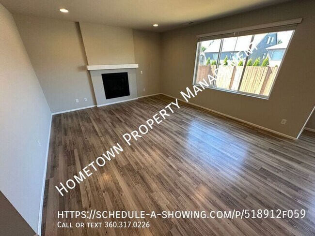 Foto del edificio - 6918 Honeylocust Ct NE