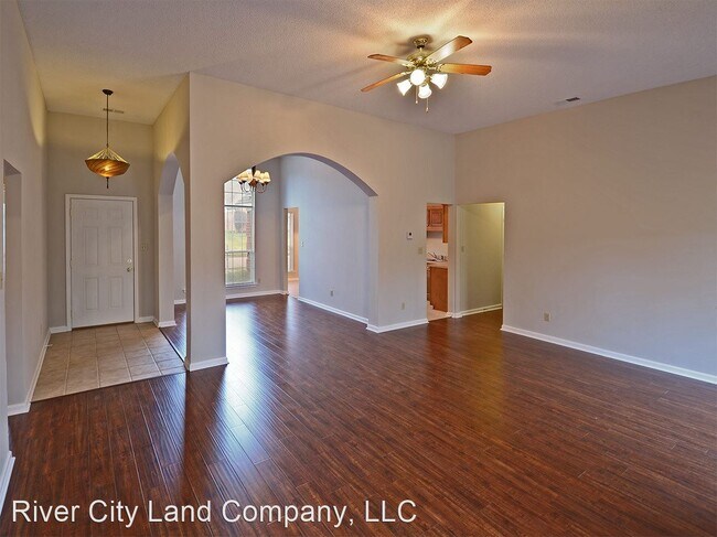 Foto del edificio - 3 br, 2 bath House - 10229 Green Moss