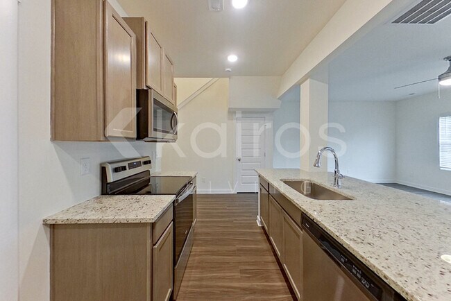 Foto del edificio - 6104 Taramore Ln NW
