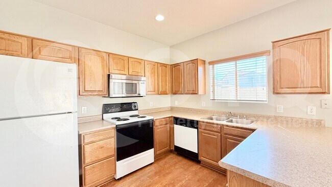 Foto del edificio - 5173 W Shaw Butte Dr