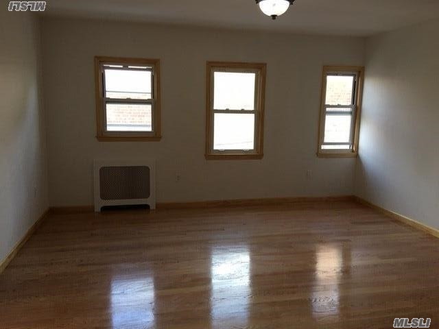 Foto principal - 196-44 45th Ave