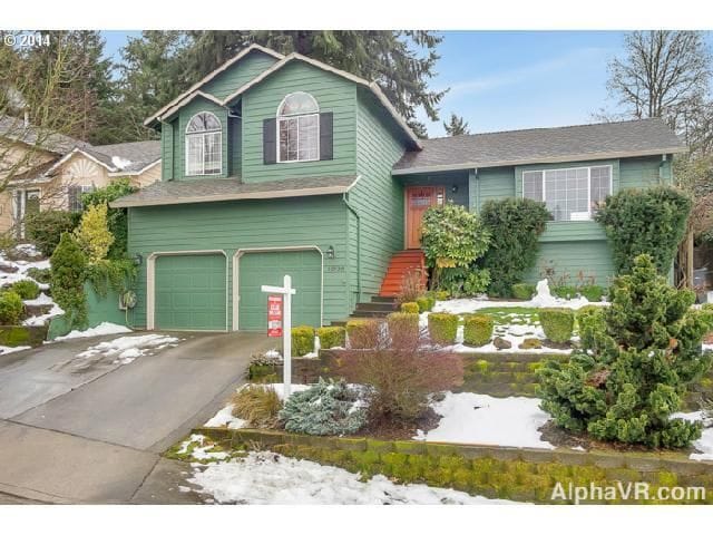 Building Photo - 15938 SW Madrona Ln