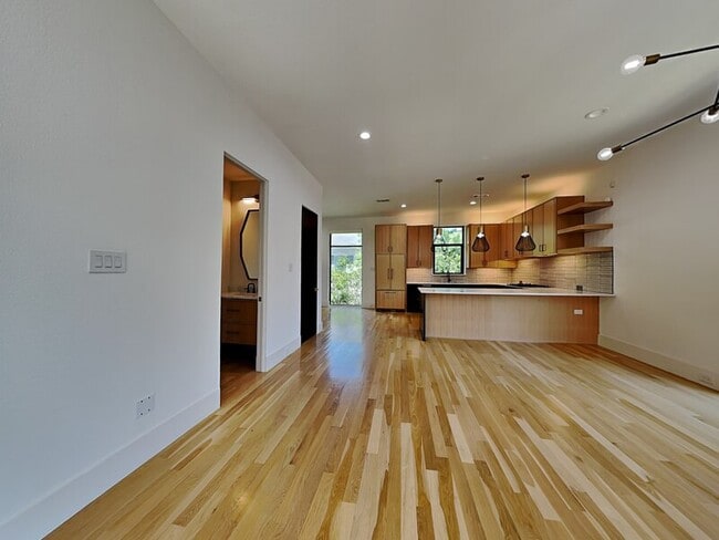 Building Photo - 3553 Kalterra Ct