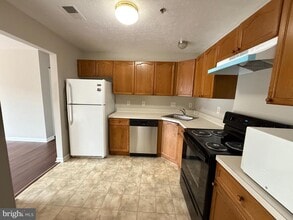 Building Photo - 129 Brookland Terrace