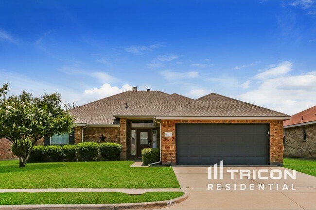 Building Photo - 1312 Pierron Dr