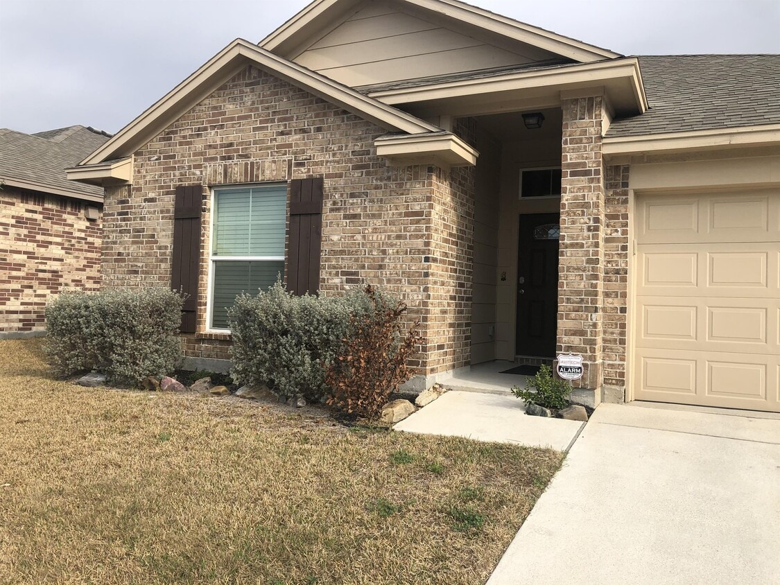 Primary Photo - 2257 Tallow Dr