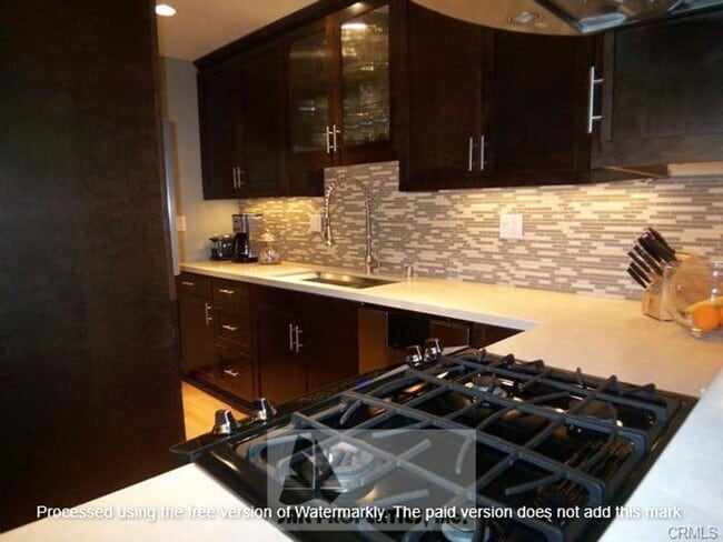 Foto del edificio - Stunning Townhome in Huntington Beach!