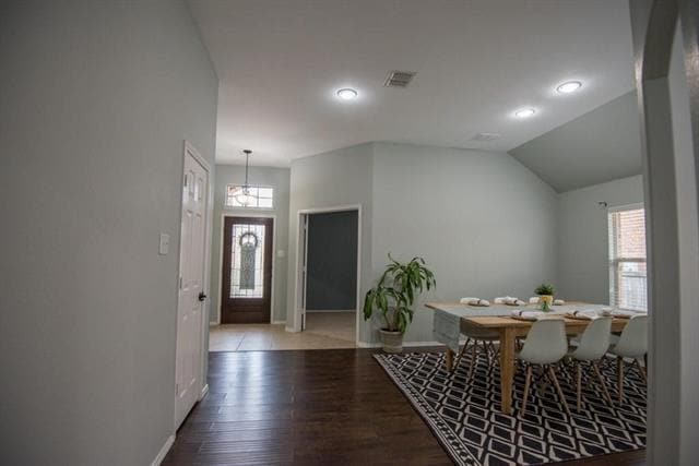 Foto del edificio - 809 Hardwood Dr