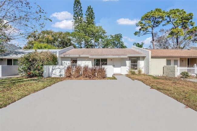 Foto del edificio - 3070 Autumn Ct