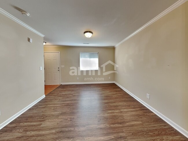 Foto del edificio - 107 Oak Knoll Dr