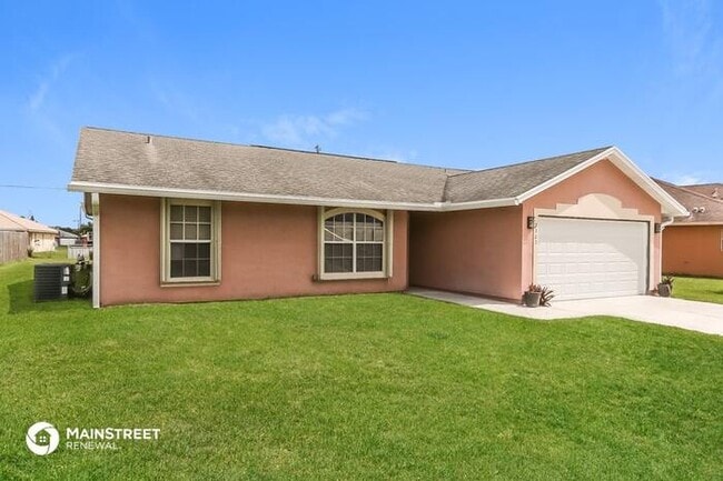 Building Photo - 2307 Kent Circle, Port St. Lucie, FL 34953