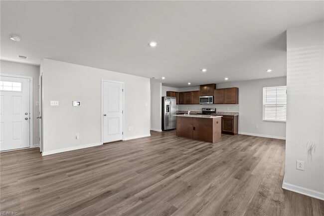 Photo - 103 Sourgum Ln House