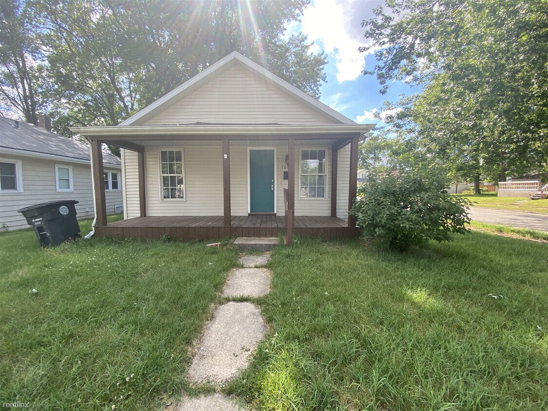 Primary Photo - 3 br, 1 bath House - 701 S 27th St