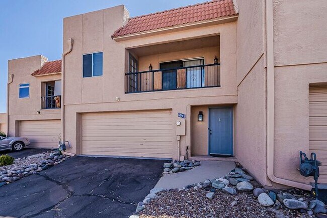 Foto del edificio - Bright & Airy Tucson Retreat with Garage +...
