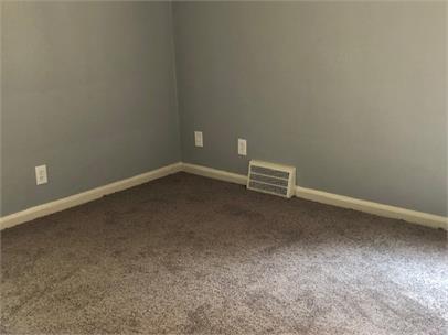 Building Photo - 8084 Greenview Ave